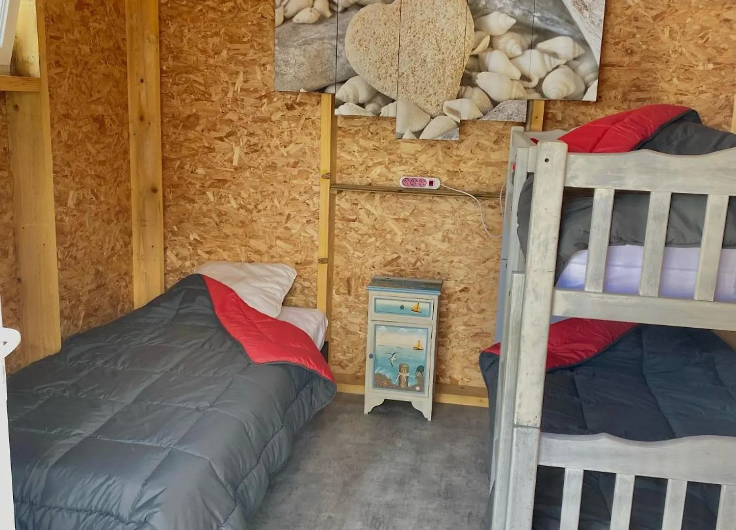 Cabane Randonneurs Camoel Campsite